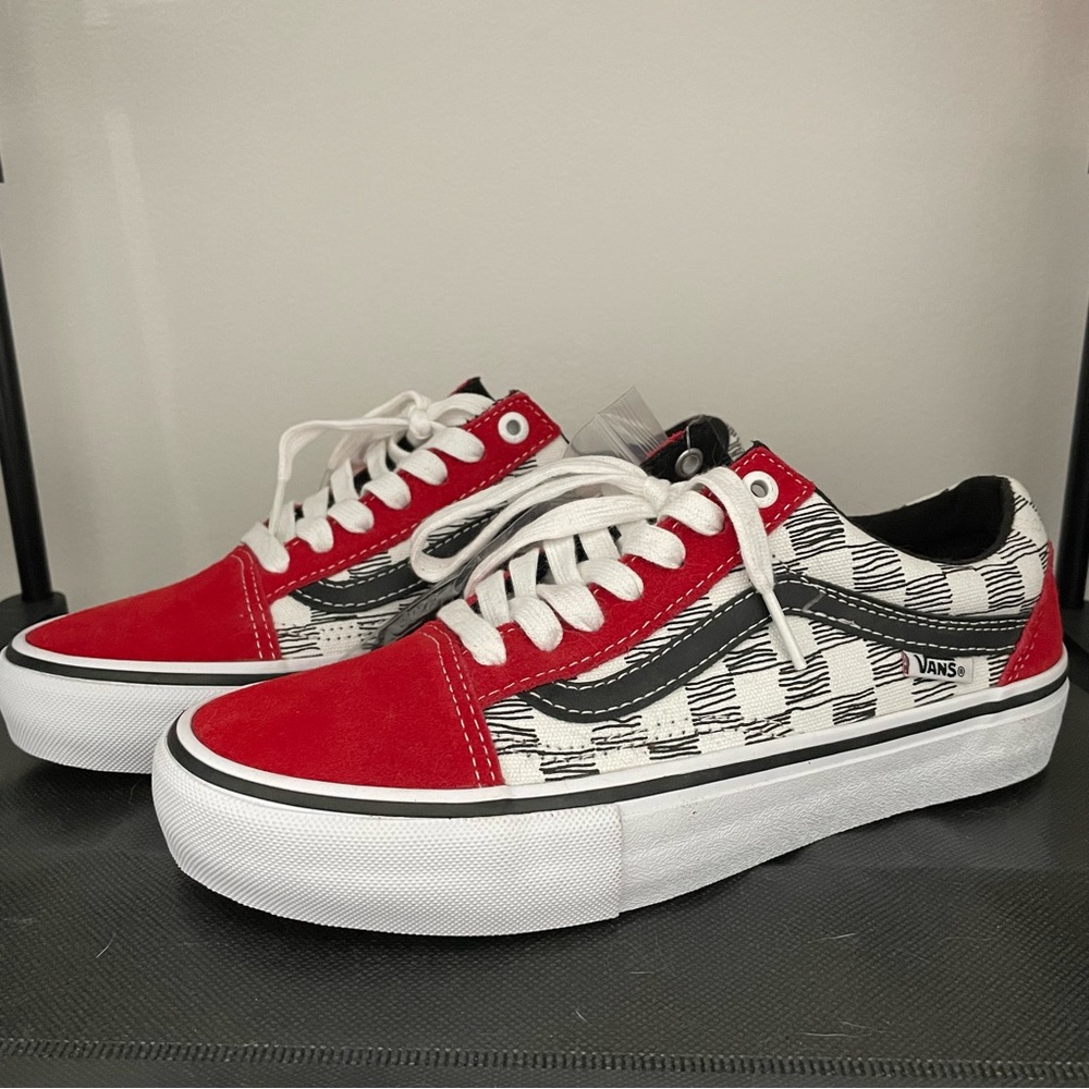 Vans Skateboard Shoe Red/Black/White Size 5.5 Mens NWT